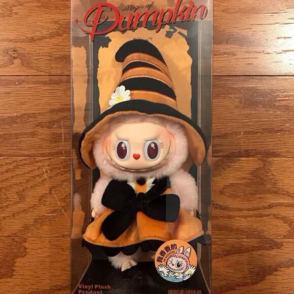 Pop Mart Labubu Magic of Pumpkin Mokoko (Pop Land Exclusive  Pop Mart Labubu Magic of Pumpkin Mokoko Vinyl Plush Pendant